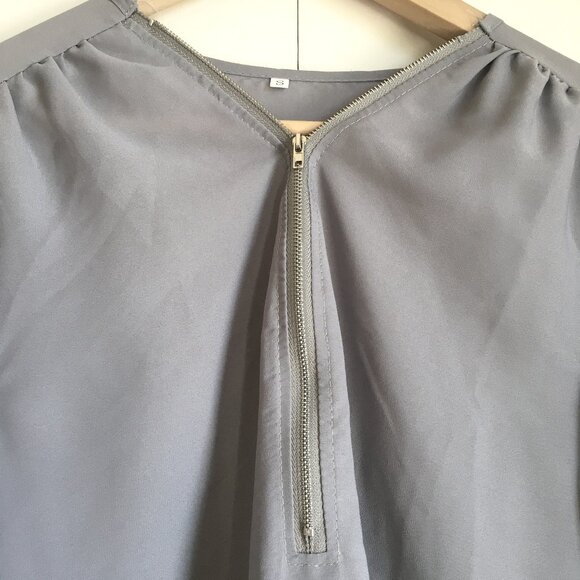 Grey Semi Sheer Lightweight Zip Collar Droptail Hem Blouse - Picture 5 of 16